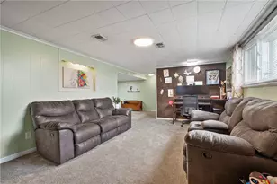 2739 Iowa Dr, Lower Burrell, PA 15068 - Photo 17