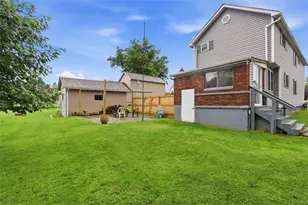 210 Perry Avenue, Washington Township, PA 15012 - Photo 5