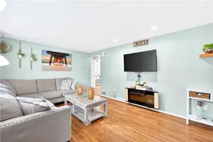 202 Winifred Dr, Pittsburgh, PA 15236 - Photo 5