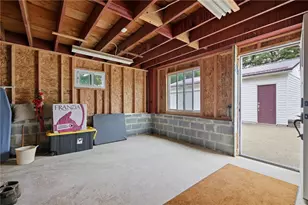1329 State Route 56, Kiskiminetas Township, PA 15613 - Photo 21