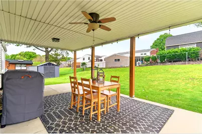 215 Princeton Dr, Center Township, PA 15001 - Photo 35