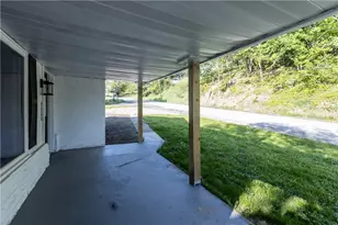 609 Monaca Rd, Hopewell Township, PA 15001 - Photo 5