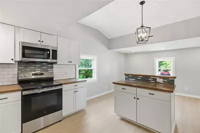609 Monaca Rd, Hopewell Township, PA 15001 - Photo 11
