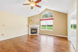 2014 Jamestown Ct, Adams Township, PA 16059 - Photo 7