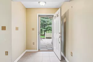 2014 Jamestown Ct, Adams Township, PA 16059 - Photo 5