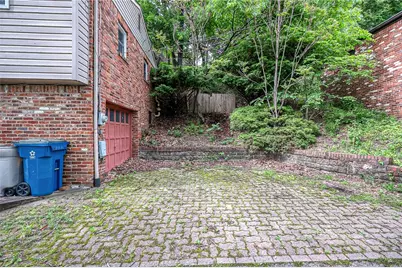 1023 Middle Road, Pittsburgh, PA 15116 - Photo 7