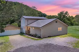 201 Main St, New Freeport, PA 15352 - Photo 41