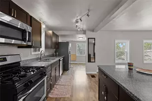 4242 Lydia, Pittsburgh, PA 15207 - Photo 13