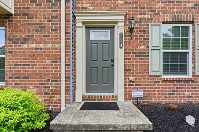 224 Thornapple Ln, Cranberry Township, PA 16066 - Photo 3