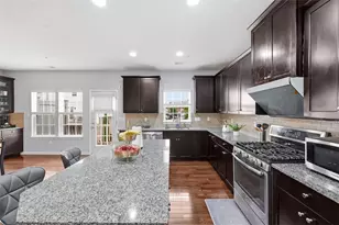 224 Thornapple Ln, Cranberry Township, PA 16066 - Photo 9