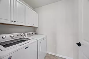 307 Longmore Dr, Adams Township, PA 16046 - Photo 31