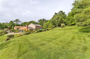 6005 Pilgrim Ct, Murrysville, PA 15668 - Photo 7