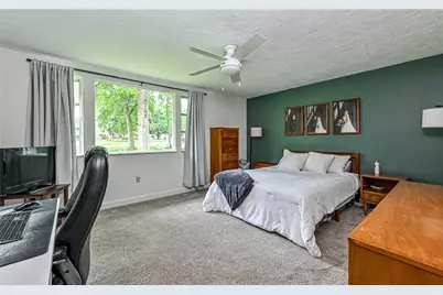 10595 Crest Rd, Pittsburgh, PA 15090 - Photo 17