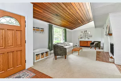 10595 Crest Rd, Pittsburgh, PA 15090 - Photo 3
