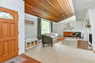 10595 Crest Rd, Pittsburgh, PA 15090 - Photo 3