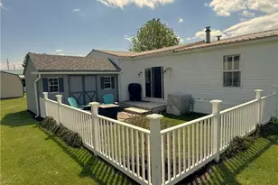114 Brent Ln, Somerset Township, PA 15501 - Photo 3