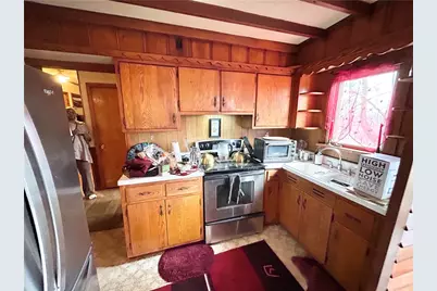 2247 Vermont Ave, West Mifflin, PA 15122 - Photo 9