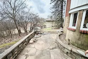 2247 Vermont Ave, West Mifflin, PA 15122 - Photo 23