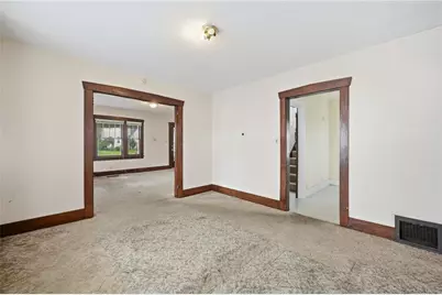 1045 Myrtle Pl, Sharon, PA 16146 - Photo 9