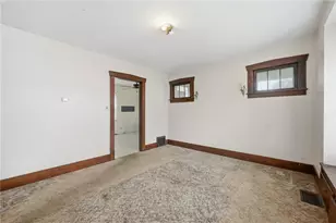 1045 Myrtle Pl, Sharon, PA 16146 - Photo 11