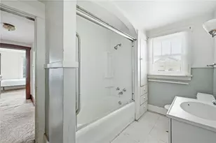 1045 Myrtle Pl, Sharon, PA 16146 - Photo 23