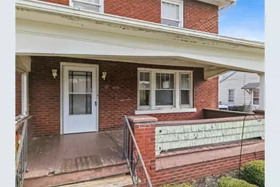 1045 Myrtle Pl, Sharon, PA 16146 - Photo 3