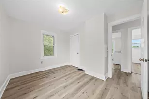 2726 Mesta St, Bethel Park, PA 15102 - Photo 17