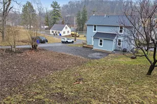 102 Fayette St, North Fayette, PA 15126 - Photo 5