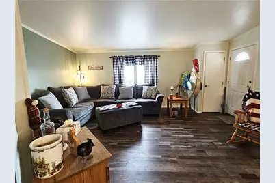 612 Primrose Ln, East Huntington, PA 15666 - Photo 5