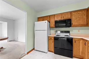 302 Apple Blossom Ct, Delmont, PA 15626 - Photo 17