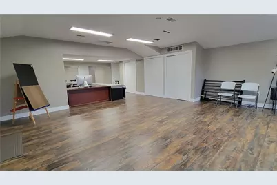 2413 Nicholson Rd, Pittsburgh, PA 15143 - Photo 13