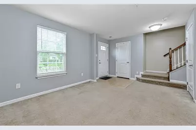 1958 Georgetown Dr, Pittsburgh, PA 15143 - Photo 5