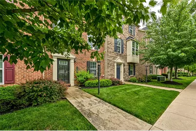 1958 Georgetown Dr, Pittsburgh, PA 15143 - Photo 3