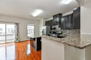 1958 Georgetown Dr, Pittsburgh, PA 15143 - Photo 13
