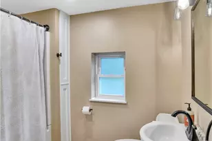 7661 Pennsylvania Ave, North Huntingdon, PA 15642 - Photo 23