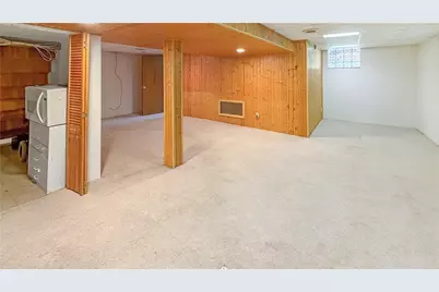 39 Greenview Dr, Robinson Twp, PA 15136 - Photo 17