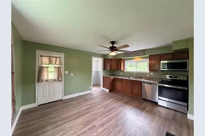 33 Hubbard Rd, Smith Township, PA 15021 - Photo 5