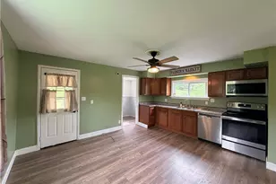 33 Hubbard Rd, Smith Township, PA 15021 - Photo 5