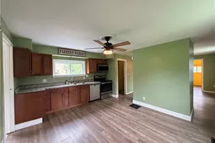 33 Hubbard Rd, Smith Township, PA 15021 - Photo 3