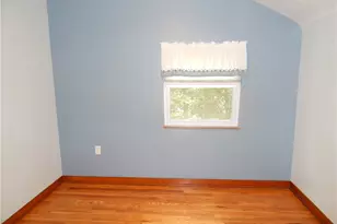 111 Wedgewood Dr, Ross Twp, PA 15229 - Photo 7