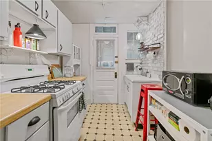 2320 Murray Ave, Pittsburgh, PA 15217 - Photo 13