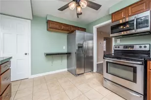 651 Royce Ave, Pittsburgh, PA 15243 - Photo 11