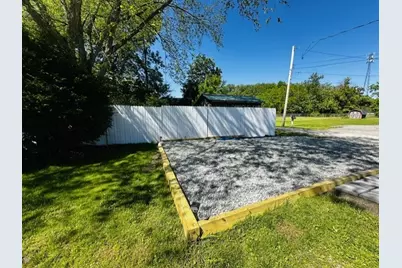 321 E 4th St, Derry Township, PA 15627 - Photo 13