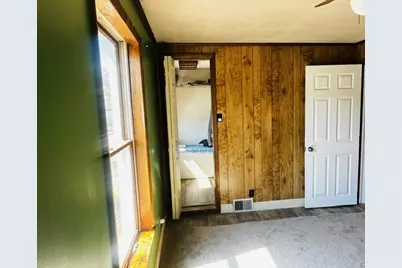 321 E 4th St, Derry Township, PA 15627 - Photo 35