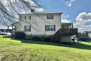 17 Edna St, Redstone Township, PA 15475 - Photo 3