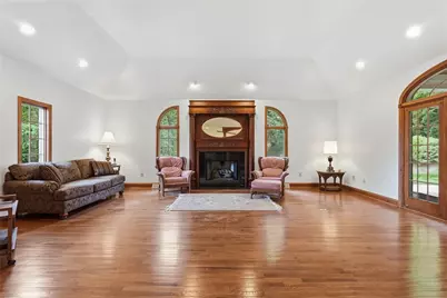 7 Grayhurst Dr, Wilkins Township, PA 15235 - Photo 21