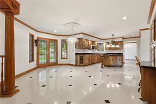 7 Grayhurst Dr, Wilkins Township, PA 15235 - Photo 13