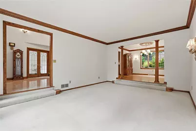 7 Grayhurst Dr, Wilkins Township, PA 15235 - Photo 9