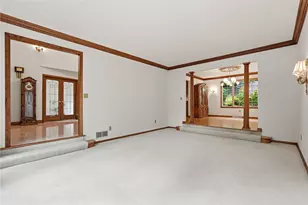 7 Grayhurst Dr, Wilkins Township, PA 15235 - Photo 9
