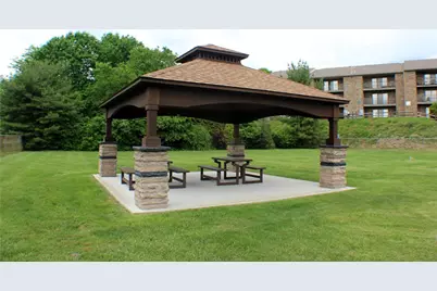 7277 Beacon Hill Dr, Pittsburgh, PA 15221 - Photo 35